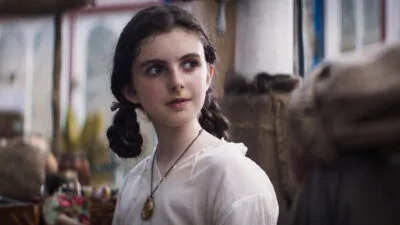 Kitty Harris in die rol van Daisy. 