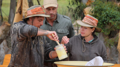 ‘Plaasjapie’ S2: Verbrande brood en moles in die&nbsp;melkstal