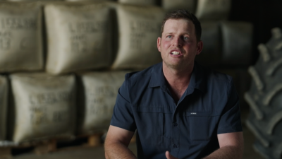 ‘Boer soek ’n vrou’ S17: Boer Reinier wil sy rykdom aan liefde&nbsp;meet
